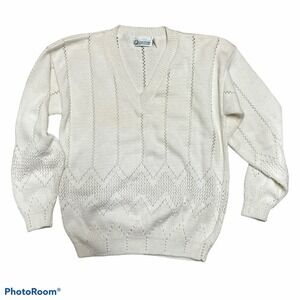 Quantum Sport Vintage V-Neck Sweater